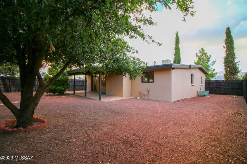 5602 Mabel St, Tucson AZ 85715-5059 exterior