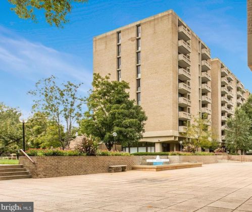 300 M St, Washington DC 20024-4019 exterior