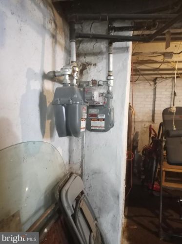 4561 Marvine St, Philadelphia PA 19140-1238 exterior