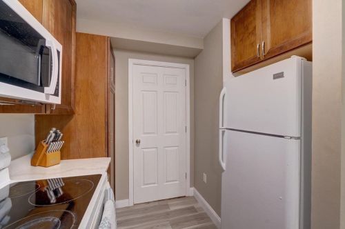 3282 Stonecreek Dr, Madison WI 53719-5250 exterior