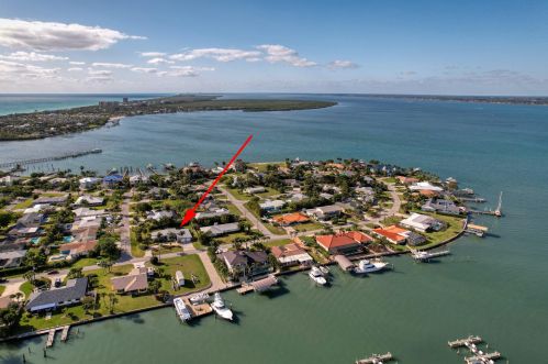 1529 Thumb Point Dr, Fort Pierce FL  34949-3523 exterior