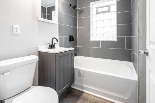 1429 47, Milwaukee WI 53208-2241 exterior