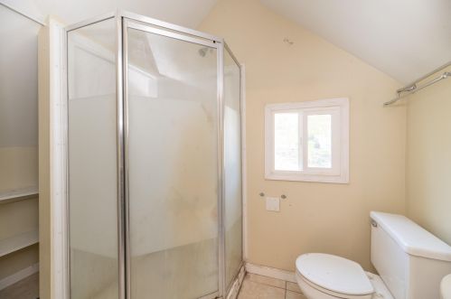 1408 Westnedge Ave, Kalamazoo MI 49007-2426 exterior