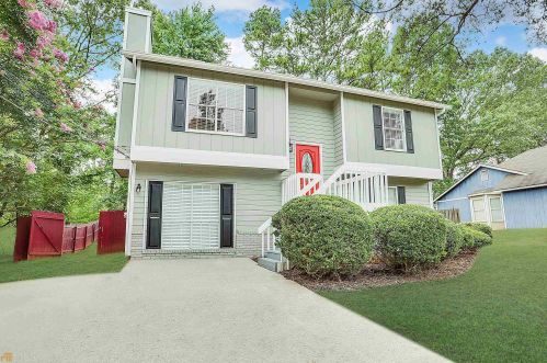 5410 Forest Downs Cir, Atlanta GA  30349-2488 exterior