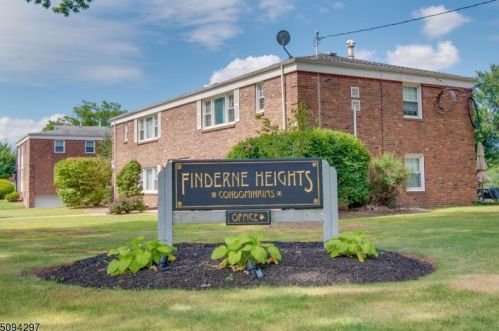 3 Stanford Dr, Bridgewater, NJ 08807-3432