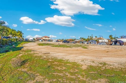 19915 Mariposa Ave, Riverside CA 92508-9613 exterior