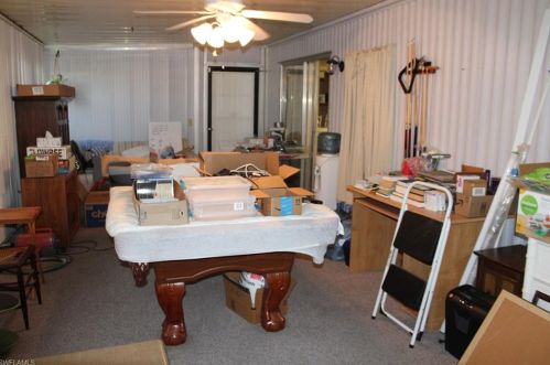 423 Cpe Florida Way, Naples FL 34104-4109 exterior