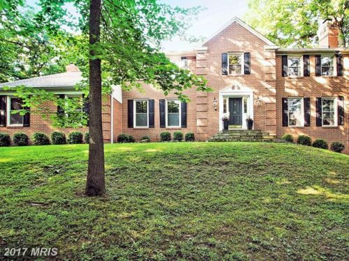 7000 Loch Edin Ct, Rockville MD  20854-4801 exterior