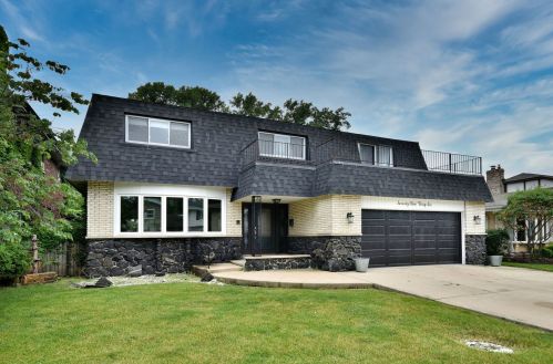 7936 Country Club Ln, Chicago, IL 60707-3532