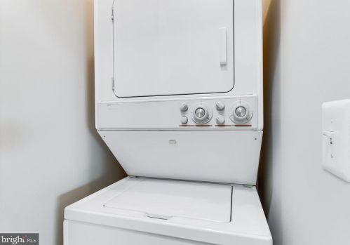 2330 14th St, Arlington VA  22201-2799 exterior