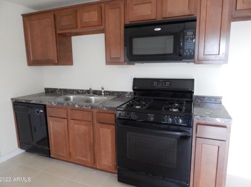 10208 9th Ave, Phoenix, AZ 85021-2503