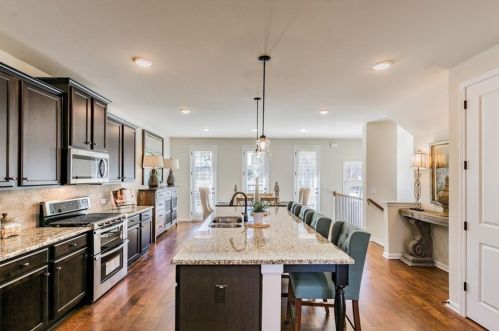 3988 Carver Cir, Atlanta, GA 30360