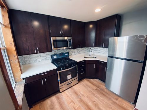 1301 Ashland Ave, Chicago IL  60608-1300 exterior