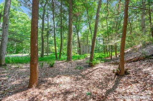 779 Scenic Dr, Meskegon MI 49445-8630 exterior