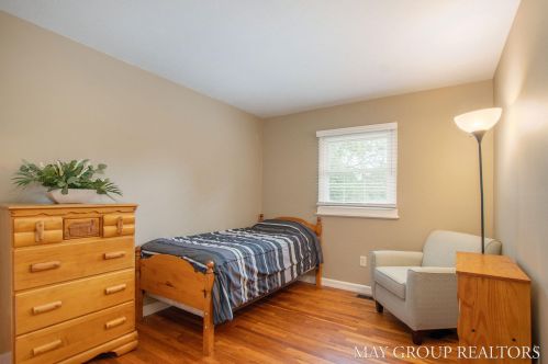 543 Faircrest Ave, Grand Rapids MI 49534-3441 exterior