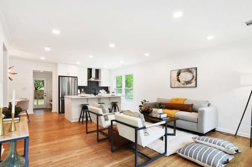 3763 Gloucester Dr, Tucker GA  30084-7204 exterior