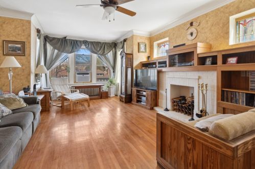 5924 Hermitage Ave, Chicago, IL 60660-3104