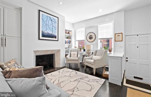 310 16th St, Philadelphia PA  19102-4907 exterior