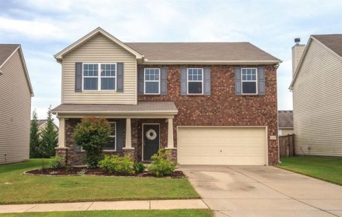 618 Pemberton Dr, Lebanon, TN 37087-7652