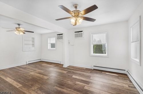 163 Maple St, Bridgewater NJ  08807-2712 exterior