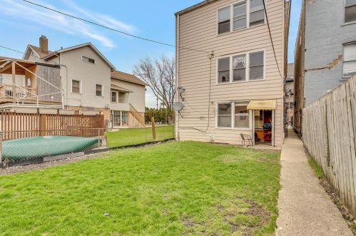 2946 Rockwell St, Chicago IL 60647-4087 exterior