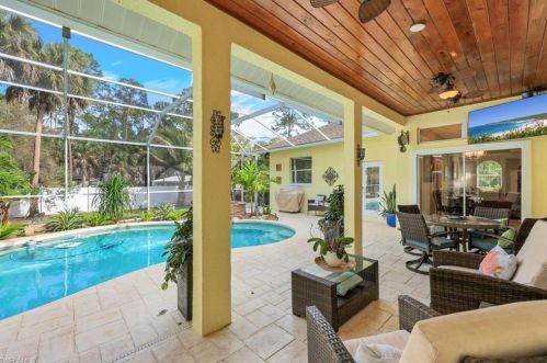 4581 7 Ave, Naples FL 34117-4154 exterior