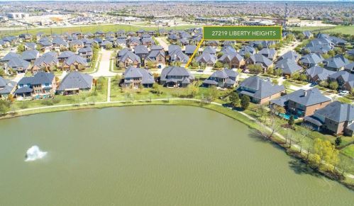 27219 Liberty Hts Ln, Fulshear TX 77441-1480 exterior