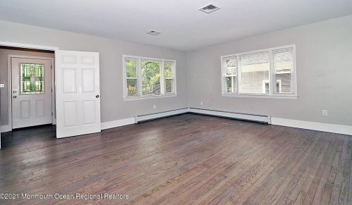 480 Veterans Hwy, Jackson Twp NJ 08527-5122 exterior