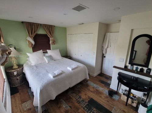 264 Todd Ave, Fort Pierce FL  34983-3137 exterior