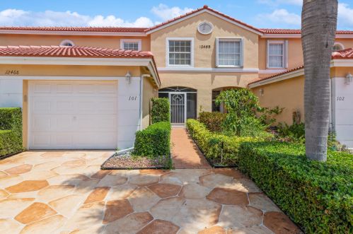 12468 Crystal Pointe Dr, Boynton Beach, FL 33437-5672