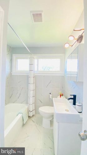 1209 Veirs Ml Rd, Rockville MD 20853-3534 exterior