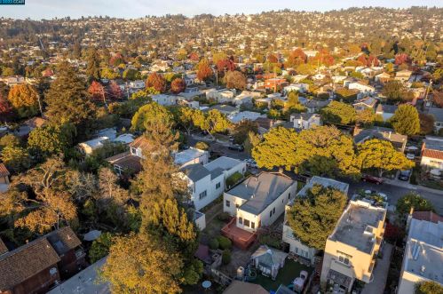 820 Ramona, Berkeley CA 94706-1820 exterior