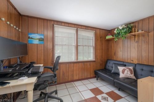 36 Longview Dr, Whippany NJ exterior