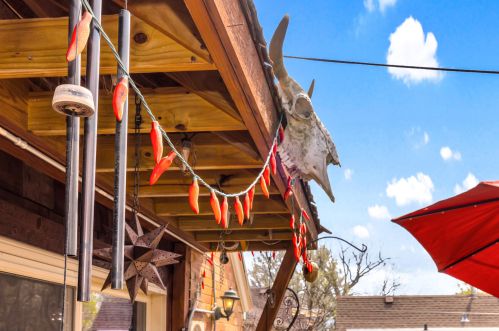 3420 Dousman St, Milwaukee WI 53212-1736 exterior