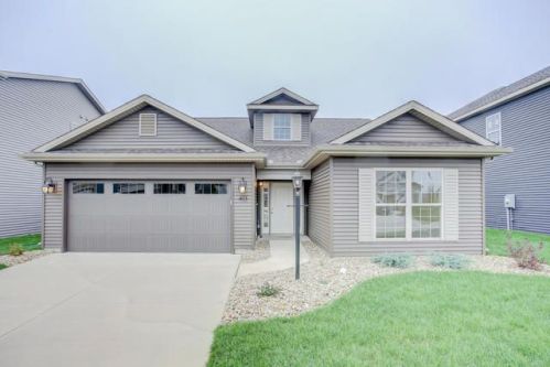 413 Corey Ln, Champaign, IL 61822-1055