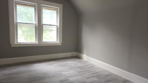 2452 21 St, Milwaukee WI 53206-1557 exterior