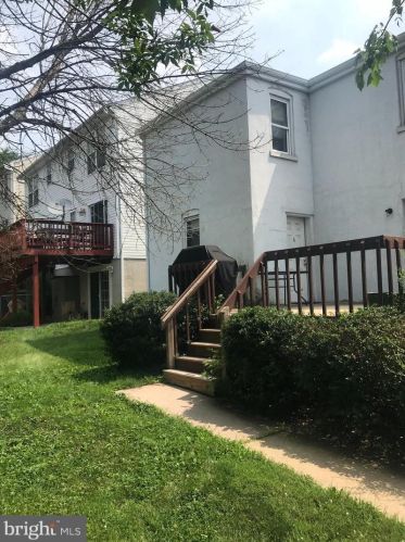 303 Grant St, Pottstown PA exterior