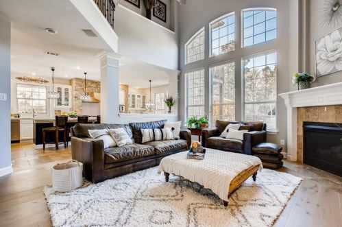 10122 Dianella Ln, Austin TX 78759-3036 exterior