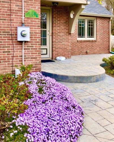 111 Laurel Rd, West Springfield MA 01089-3004 exterior