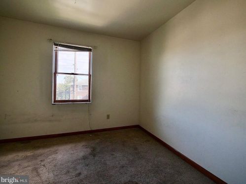 912 14 St, Chester PA 19013-5804 exterior