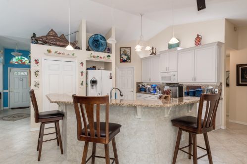 139 Royce Ave, Fort Pierce FL 34983-1238 exterior