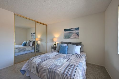 2664 Monterey Pl, Fullerton CA 92833-2086 exterior