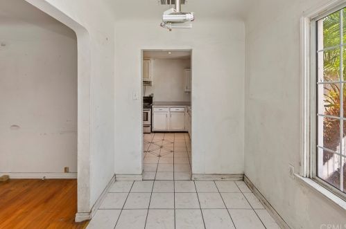 14936 Cerritos Ave, Bellflower CA 90706-2828 exterior