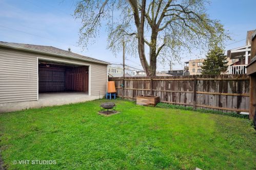 4530 Drake Ave, Chicago IL 60659-2218 exterior