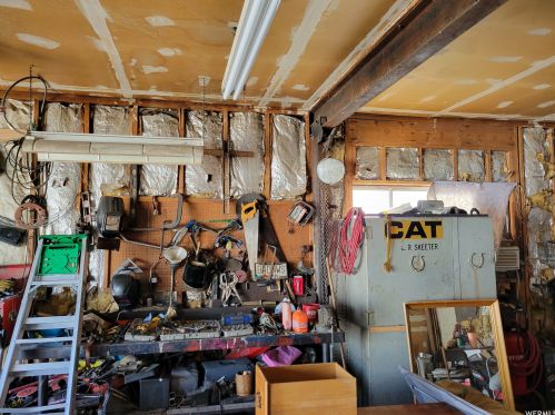 7912 3800, Taylorsville UT 84088-4407 exterior