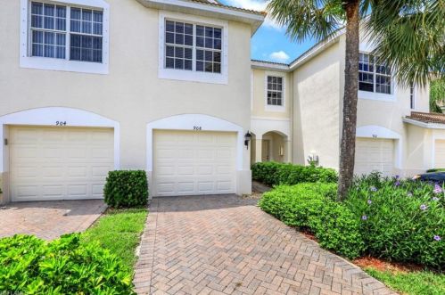 908 Hampton Cir, Naples FL 34105-4823 exterior