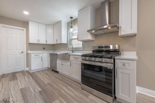 7209 Ridgeway Ave, Chicago IL  60629-4330 exterior