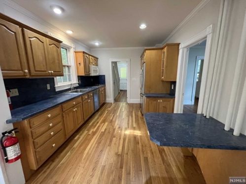 159 Highwood Ave, Tenafly NJ  07670-1133 exterior