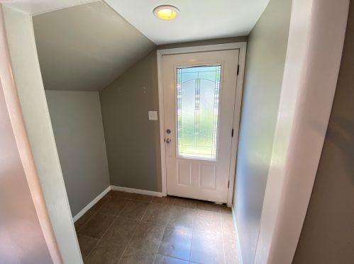 6148 114th St, Milwaukee, WI 53225-1212