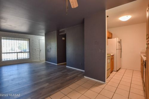 2878 Calle Del Huerto, Tucson AZ 85741-3415 exterior